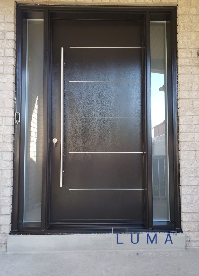 Modern fiberglass door with mahogany grain