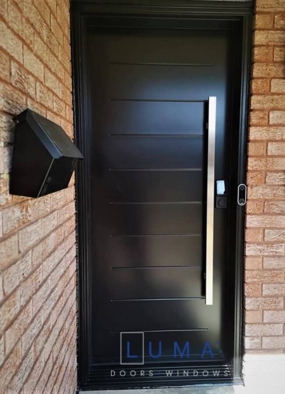 Modern Steel Door with Silver Rectangular Pull Bar ☑️ Steel Entry Door