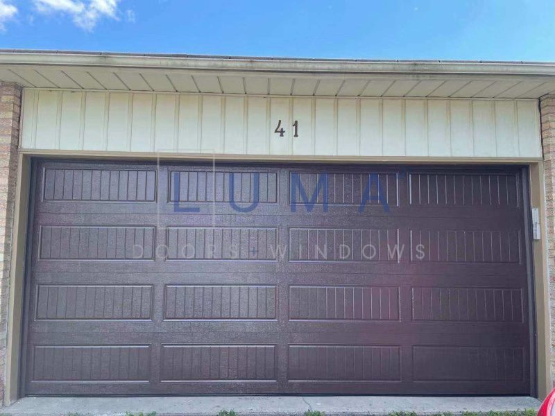 Luma traditional clean garage doors