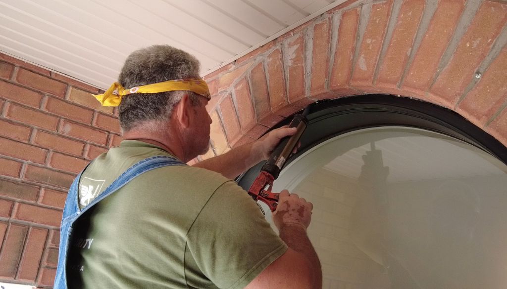 heritage window replacement toronto permits